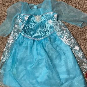 Elsa dress with lights and music